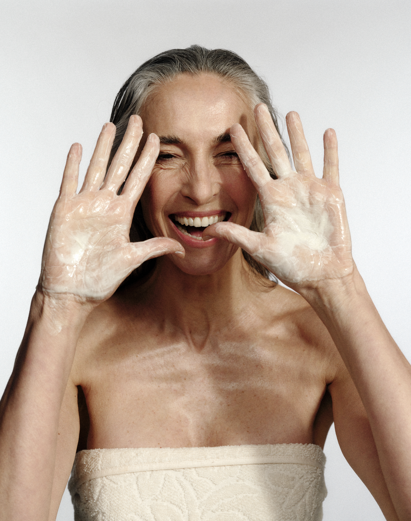 Solutions anti-âge Cosmétique naturelle Traitement de peau sensible